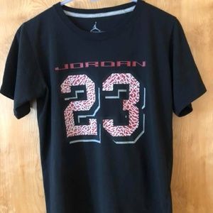 Boys Jordan Tee sz. L